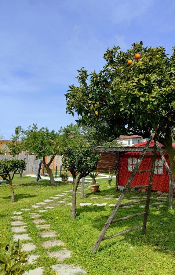 La Famiglia Hotel Pollena Trocchia Ngoại thất bức ảnh